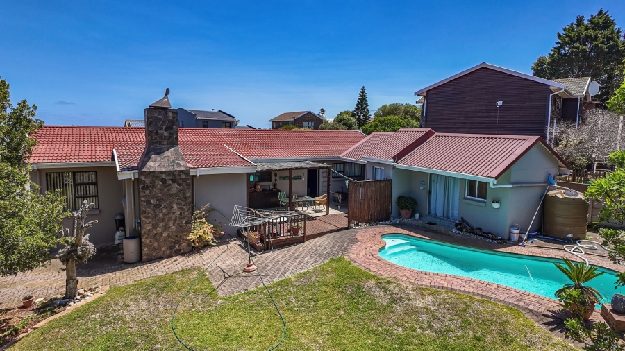 3 Bedroom Property for Sale in Dana Bay Western Cape